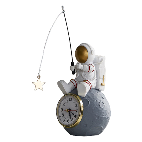 Часы Космонавт на стол