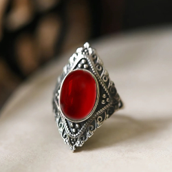 Кольцо для женщин с камнем в стиле ретро